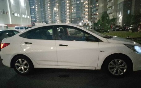 Hyundai Solaris II рестайлинг, 2015 год, 590 000 рублей, 2 фотография