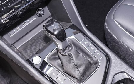 Volkswagen Tiguan II, 2024 год, 3 242 342 рублей, 10 фотография