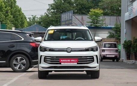 Volkswagen Tiguan, 2025 год, 3 649 303 рублей, 2 фотография