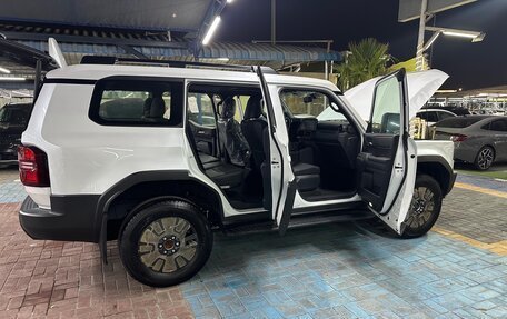 Toyota Land Cruiser Prado, 2024 год, 7 700 000 рублей, 5 фотография