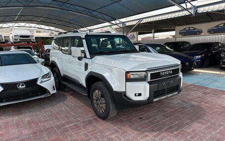 Toyota Land Cruiser Prado, 2024 год, 7 700 000 рублей, 16 фотография