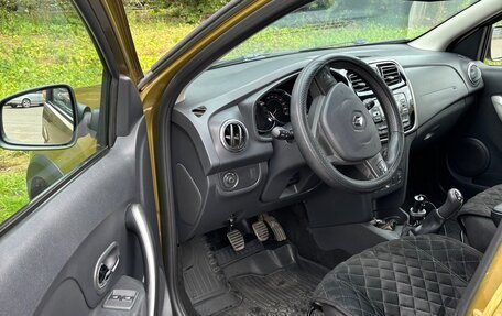 Renault Sandero II рестайлинг, 2017 год, 1 000 000 рублей, 4 фотография