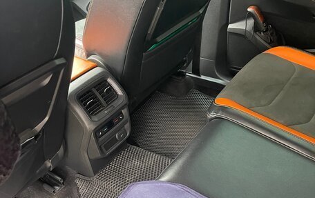Volkswagen Tiguan II, 2017 год, 2 700 000 рублей, 18 фотография