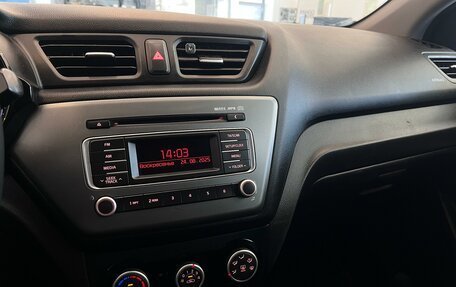 KIA Rio III рестайлинг, 2015 год, 995 000 рублей, 13 фотография