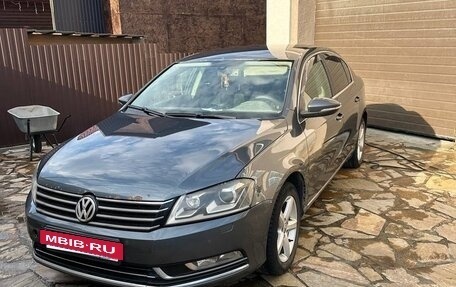 Volkswagen Passat B7, 2011 год, 790 000 рублей, 2 фотография