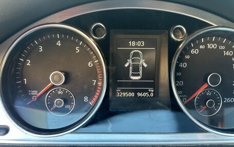 Volkswagen Passat B7, 2011 год, 790 000 рублей, 13 фотография