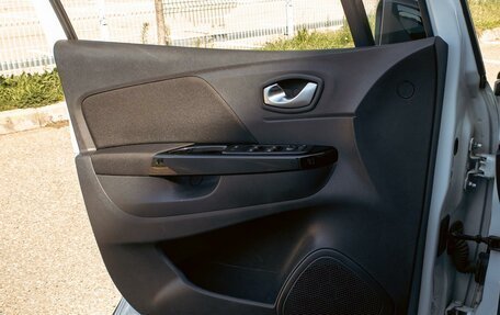 Renault Kaptur I рестайлинг, 2022 год, 1 695 000 рублей, 12 фотография