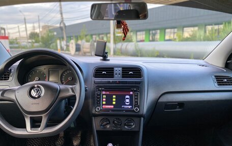 Volkswagen Polo VI (EU Market), 2015 год, 750 000 рублей, 3 фотография