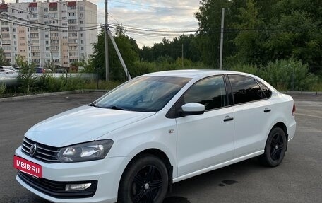 Volkswagen Polo VI (EU Market), 2015 год, 750 000 рублей, 2 фотография