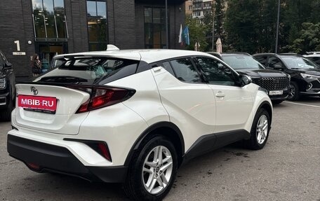Toyota C-HR I рестайлинг, 2020 год, 2 700 000 рублей, 6 фотография