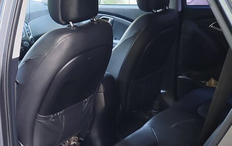 Hyundai ix35 I рестайлинг, 2013 год, 1 170 000 рублей, 9 фотография