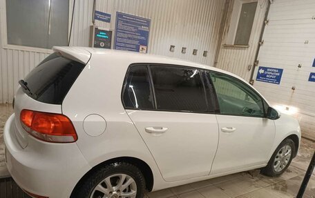 Volkswagen Golf VI, 2010 год, 670 000 рублей, 2 фотография