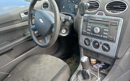 Ford Focus II рестайлинг, 2005 год, 255 000 рублей, 1 фотография