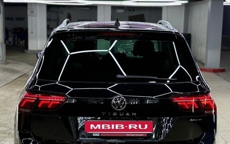 Volkswagen Tiguan II, 2021 год, 3 050 000 рублей, 4 фотография