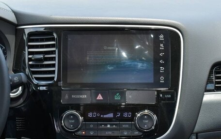 Mitsubishi Outlander III рестайлинг 3, 2022 год, 2 550 000 рублей, 15 фотография