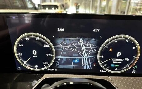 Infiniti QX80, 2025 год, 11 500 000 рублей, 12 фотография