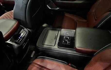 Infiniti QX80, 2025 год, 11 500 000 рублей, 9 фотография