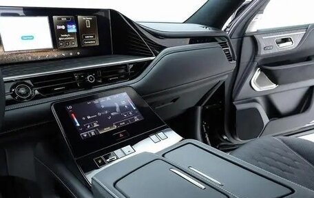 Infiniti QX80, 2025 год, 11 500 000 рублей, 13 фотография