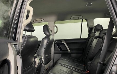 Toyota Land Cruiser Prado 150 рестайлинг 2, 2011 год, 2 170 000 рублей, 11 фотография
