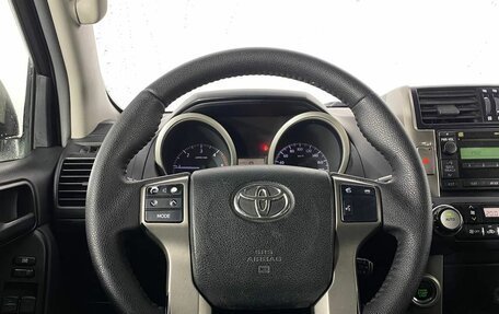 Toyota Land Cruiser Prado 150 рестайлинг 2, 2011 год, 2 170 000 рублей, 16 фотография