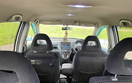 Honda Stream I рестайлинг, 2002 год, 600 000 рублей, 13 фотография