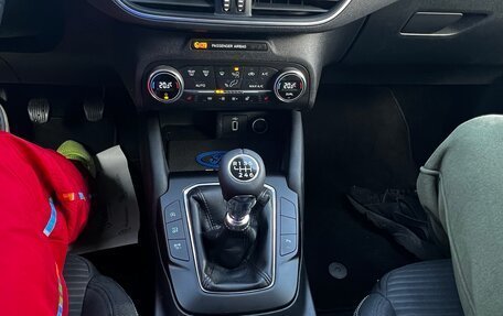 Ford Focus IV, 2018 год, 1 390 000 рублей, 25 фотография