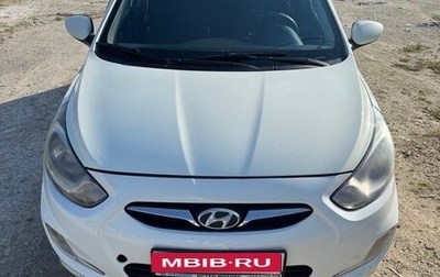 Hyundai Solaris II рестайлинг, 2013 год, 600 000 рублей, 1 фотография