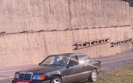 Mercedes-Benz E-Класс, 1992 год, 650 000 рублей, 5 фотография