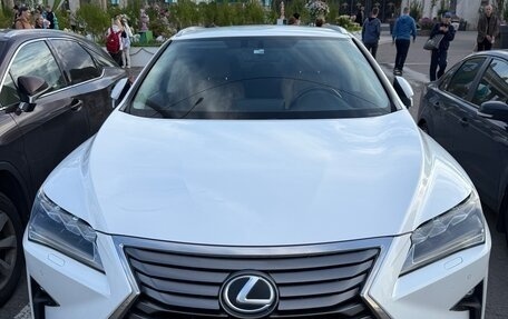 Lexus RX IV рестайлинг, 2017 год, 3 750 000 рублей, 1 фотография