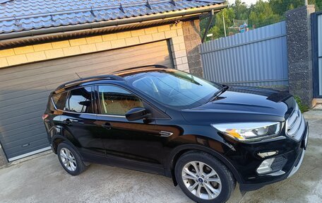 Ford Escape III, 2017 год, 1 610 000 рублей, 4 фотография