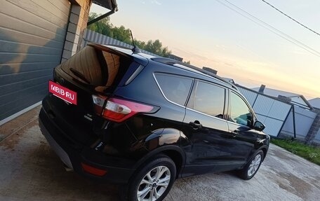Ford Escape III, 2017 год, 1 610 000 рублей, 3 фотография