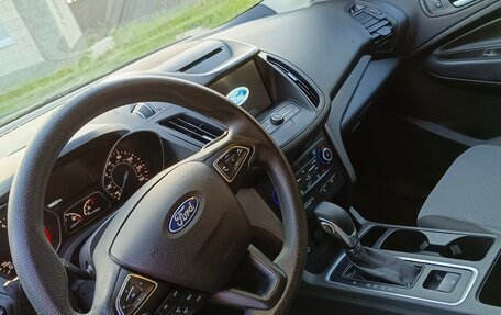 Ford Escape III, 2017 год, 1 610 000 рублей, 11 фотография
