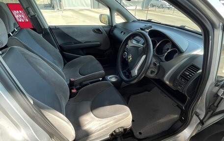 Honda Fit III, 2005 год, 620 000 рублей, 15 фотография