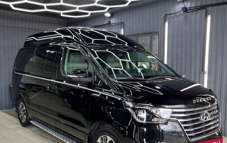 Hyundai Grand Starex Grand Starex I рестайлинг 2, 2019 год, 5 000 000 рублей, 2 фотография