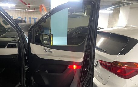 Hyundai Grand Starex Grand Starex I рестайлинг 2, 2019 год, 5 000 000 рублей, 10 фотография