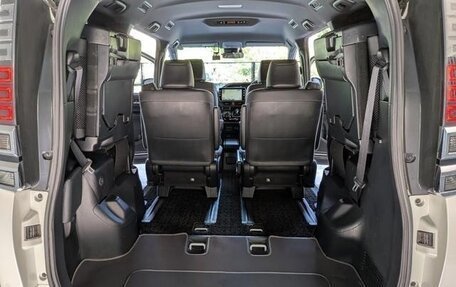 Toyota Voxy III, 2021 год, 2 650 000 рублей, 34 фотография