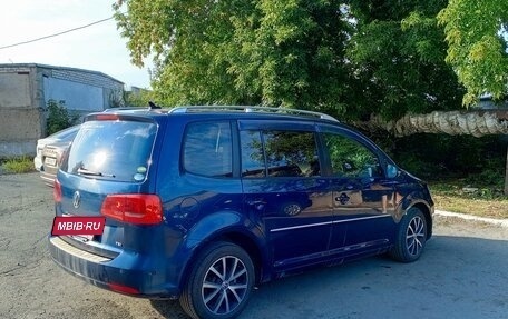 Volkswagen Touran III, 2014 год, 1 400 000 рублей, 3 фотография
