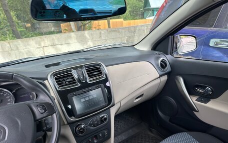 Renault Logan II, 2014 год, 850 000 рублей, 5 фотография