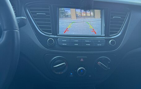Hyundai Solaris II рестайлинг, 2017 год, 1 250 000 рублей, 12 фотография