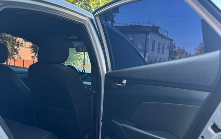 Hyundai Solaris II рестайлинг, 2017 год, 1 250 000 рублей, 11 фотография
