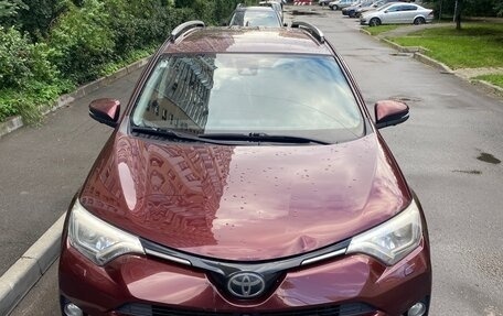 Toyota RAV4, 2016 год, 2 400 000 рублей, 8 фотография