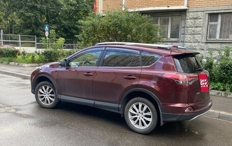 Toyota RAV4, 2016 год, 2 400 000 рублей, 10 фотография
