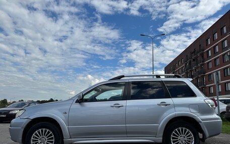 Mitsubishi Outlander III рестайлинг 3, 2006 год, 630 000 рублей, 6 фотография