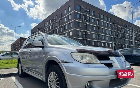 Mitsubishi Outlander III рестайлинг 3, 2006 год, 630 000 рублей, 4 фотография