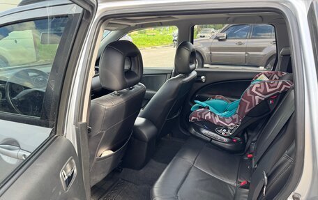 Mitsubishi Outlander III рестайлинг 3, 2006 год, 630 000 рублей, 14 фотография
