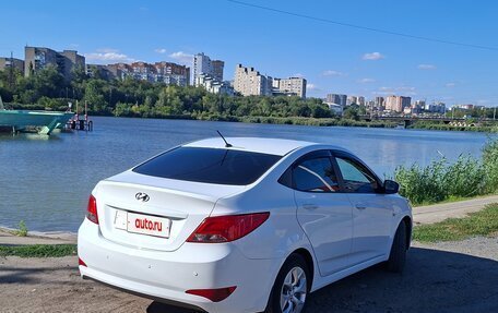 Hyundai Solaris II рестайлинг, 2014 год, 1 150 000 рублей, 3 фотография