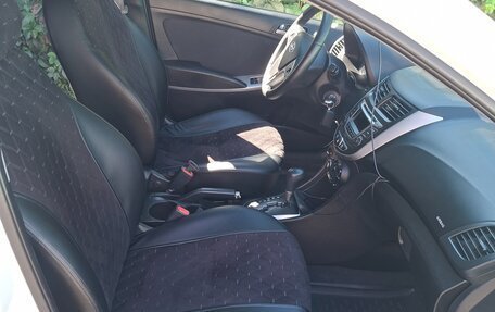 Hyundai Solaris II рестайлинг, 2014 год, 1 150 000 рублей, 7 фотография