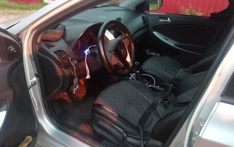 Hyundai Solaris II рестайлинг, 2014 год, 350 000 рублей, 8 фотография