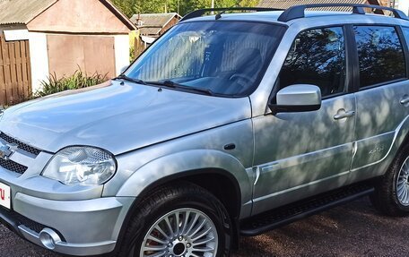 Chevrolet Niva I рестайлинг, 2012 год, 595 000 рублей, 4 фотография
