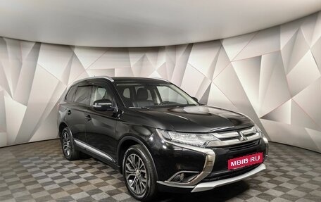 Mitsubishi Outlander III рестайлинг 3, 2015 год, 1 459 000 рублей, 3 фотография